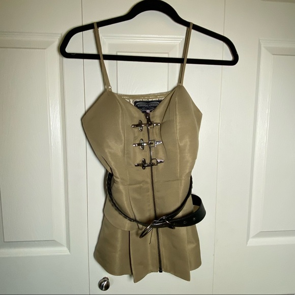 F21 Top with Hardware Clasps & Belt - Picture 1 of 6